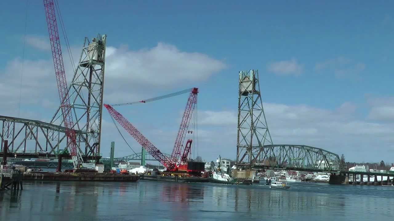 Floating Crane Excaliber