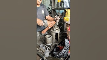 Simple Technique for Crankshaft Assembly #CrankshaftAssembly #MechanicSkills #EngineRepair