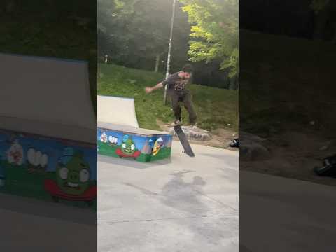 Kickflip manual kickflip out : le combo complet sur un manual pad