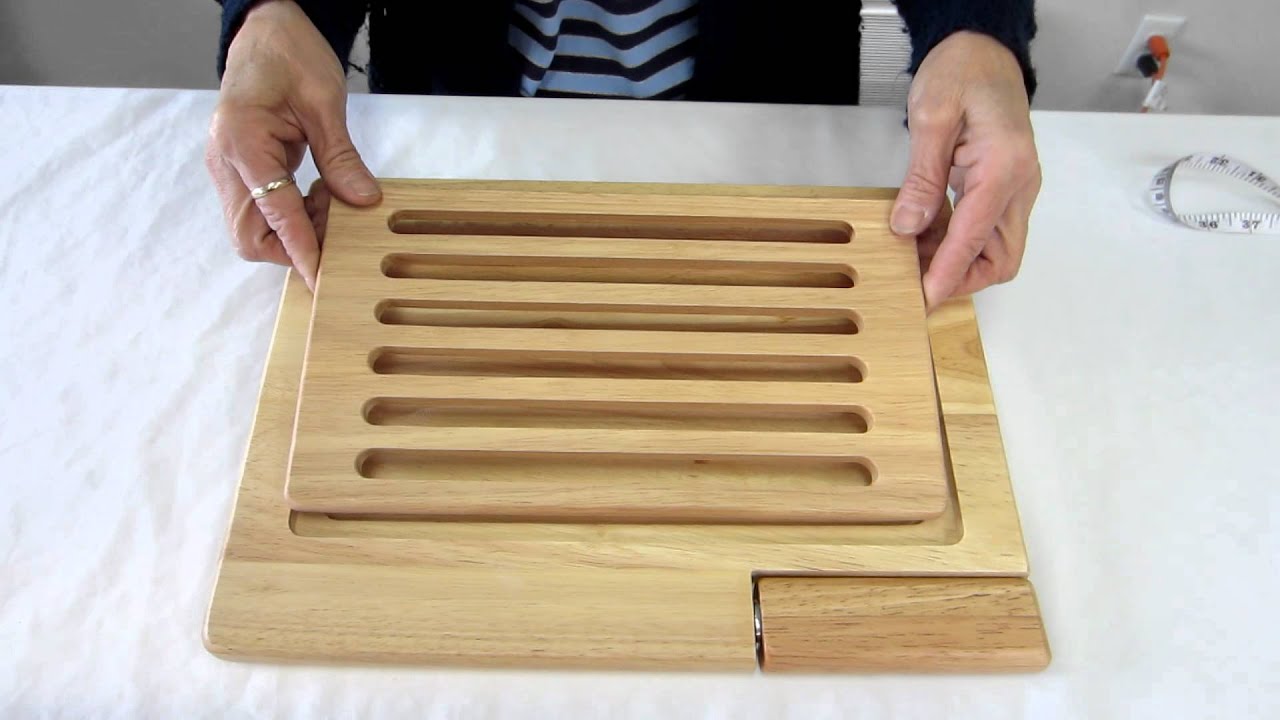 Challah Board and Knife