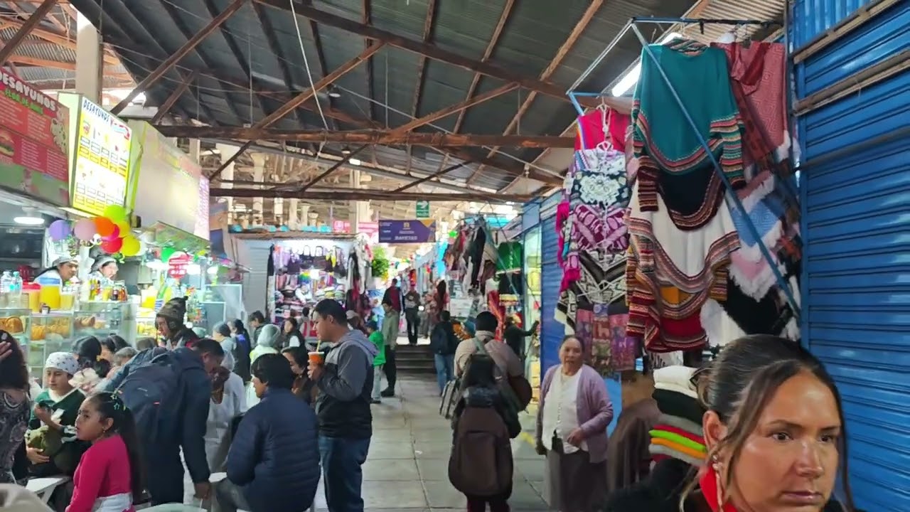 Cusco, templos y mercado