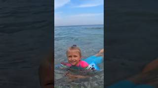 Море и Пляж 🌊 | Ярослава Отдыхает - Детский влог 🐳 #видеодлядетей #детскийвлог #детскоевидео