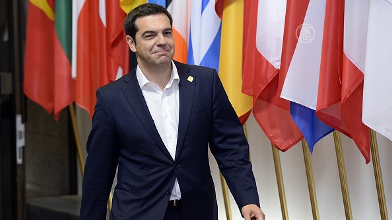 Власть на греческом. Alexis tsipras. Ципрас и Юнкер. Алексис Ципрас с женой.