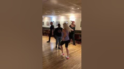 Ocho simple  Salsa Advanced move Salsa intermediate move Salsa move intermediate solo