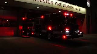 (Q siren + Wail + Air Horn) Houston Fire Department Engine 28 responding to a Automatic Fire Alarm.