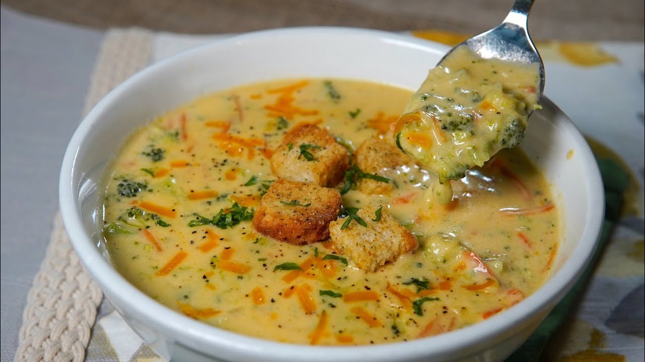 Sopa de Brócoli con Queso - Mi Cocina Rápida