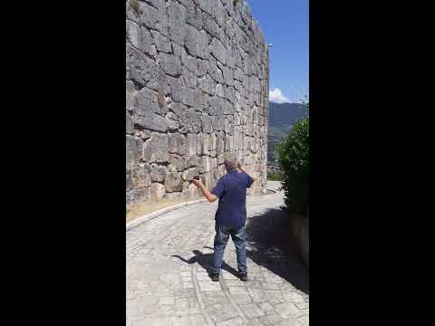 ALATRI. Η ΜΝΗΜΕΙΩΔΗΣ