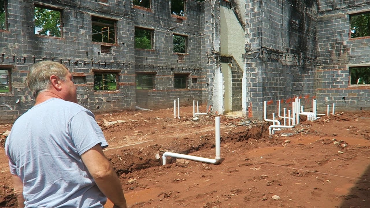 Exploring The Inside of Ashwood Apartments After It Burned Down... (Apartment Fire) YouTube