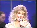Capture de la vidéo Lynn Anderson - What She Does Best - New County Show 1988 - 22 Min.