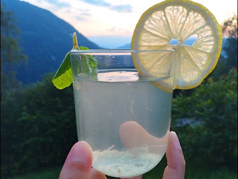 Как утолить жажду? Есть шикарное решение. Вода Сасси! Насладись свежестью!