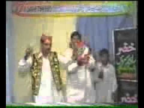KIyun kaan kaan lai hi kanwan gujrat diya best punjabi songs.mp4 - YouTube_mpeg4