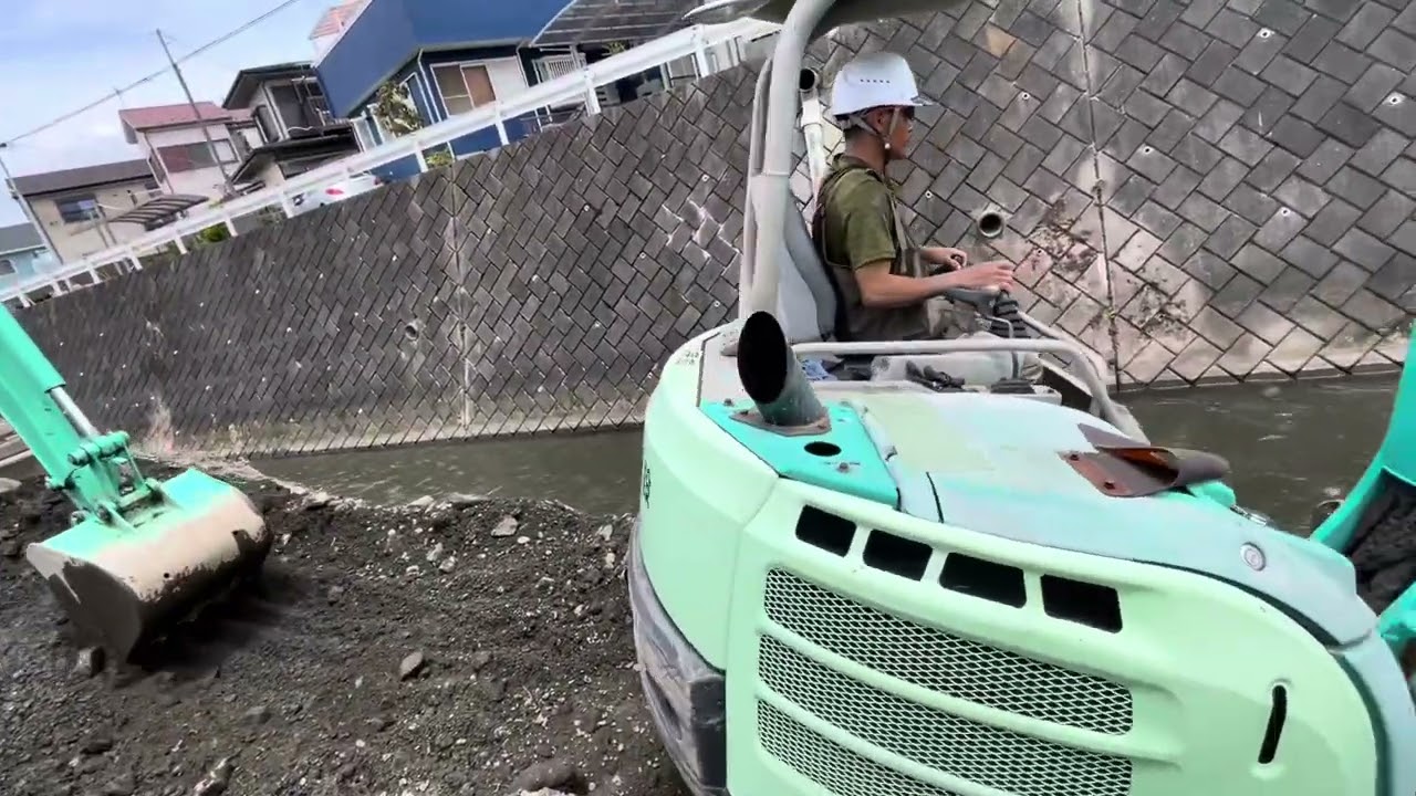 Best Backhoe Operator in Japan