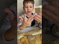 Что внутри антистресса?! 🫣😮Разрезаю жмякалку которая меняет цвет на солнце ☀️ #антистресс
