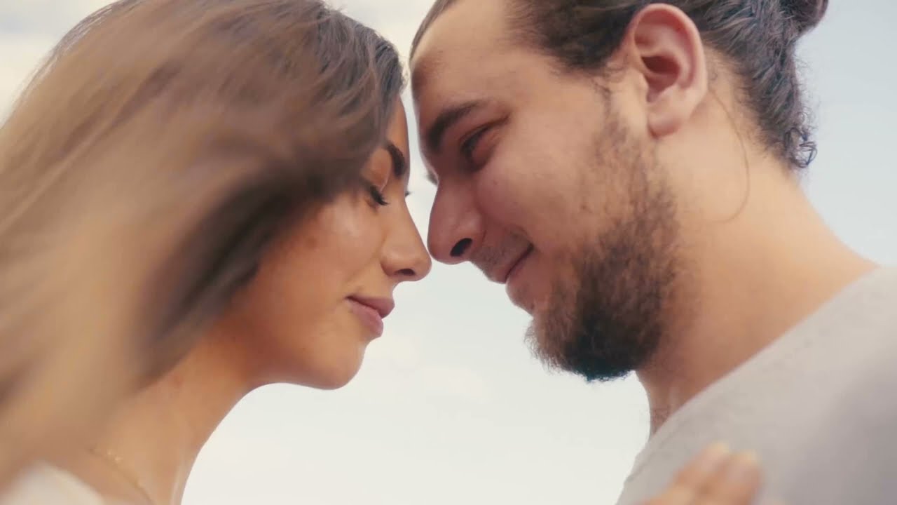 Παρακολούθηση Rosa Weiss - Diese Liebe (Offizielles Musikvideo) στο YouTube Παρακολούθηση Rosa Weiss - Diese Liebe (Offizielles Musikvideo) στο YouTube