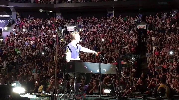 Chris Martin - Everglow interrupted - Columbus 2016