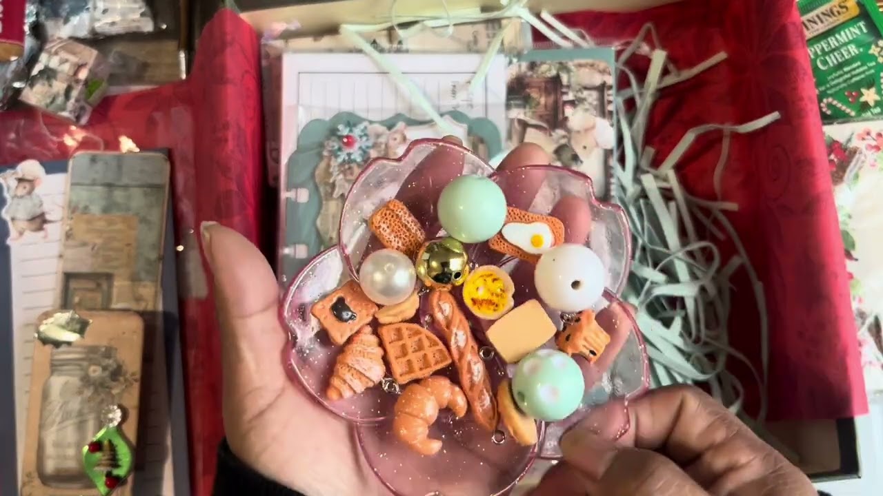 Incoming Baking Spirits Bright Swap from Shelia hosted by Tiffany @sweetgirlythings 🫶🏽