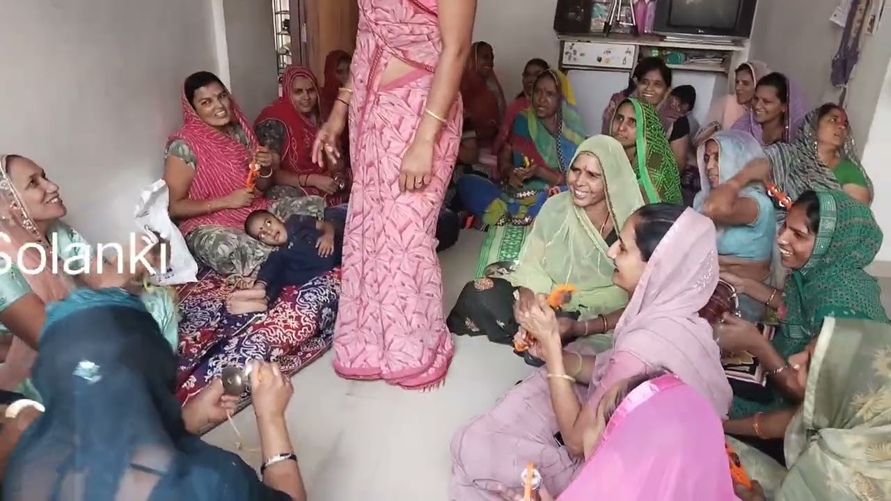 मारवाड़ी महिलाएं भजन।😍🥰❤️#मारवाड़ी_भजन #भजनीमंडळ #explorechannel #explorepage #explorereelsvideo 