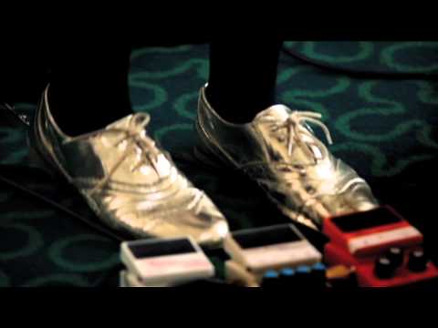 Beth Jeans Houghton & The Hooves Of Destiny – Yours Truly