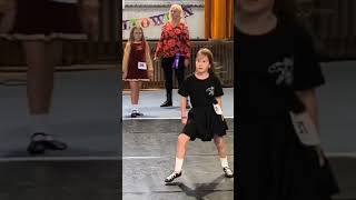 это я танцевала:)