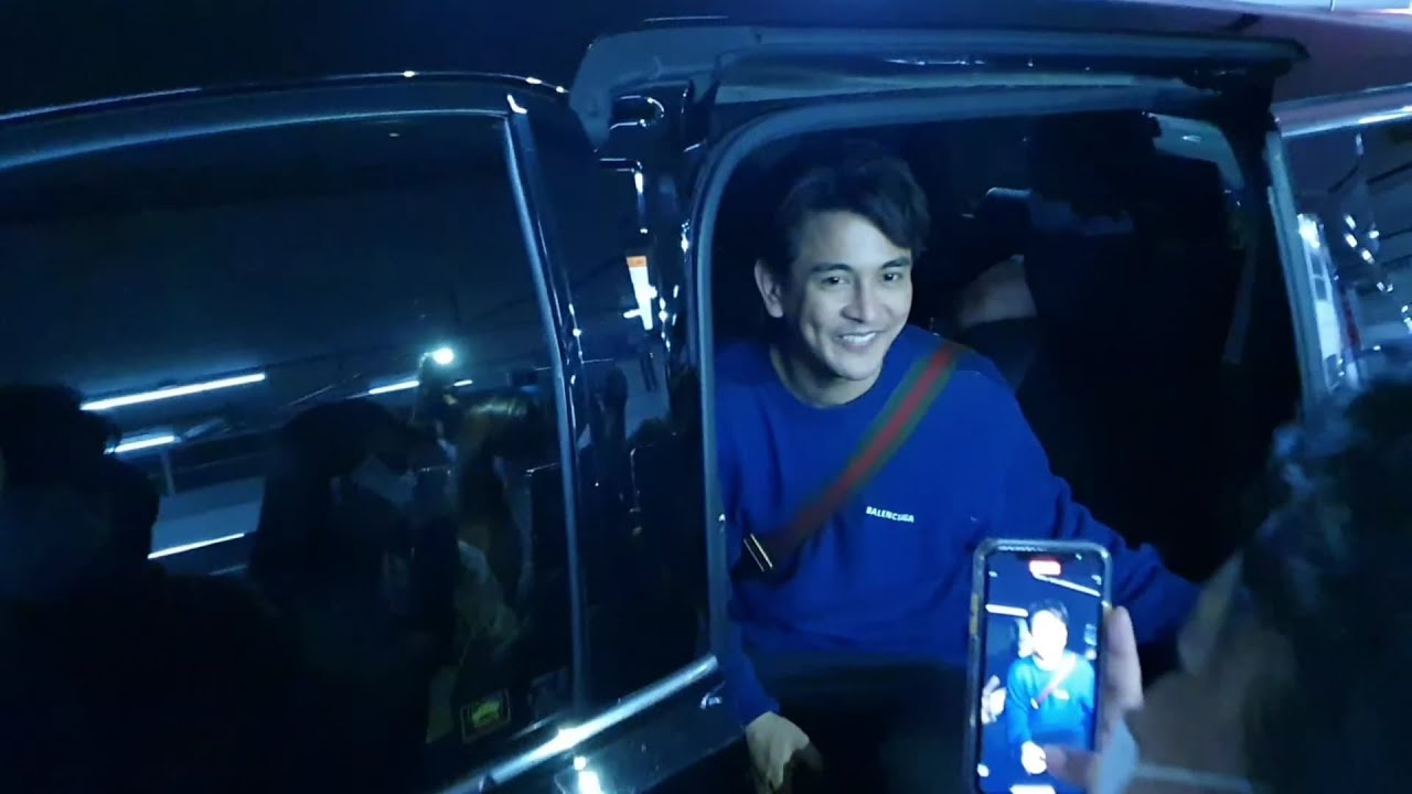 GuN_ส่งกลับ หลังซ้อมละครเวที ลิขิตรักชิงบัลลังก์ @ Esplanade Ratchada_(30-8-65)