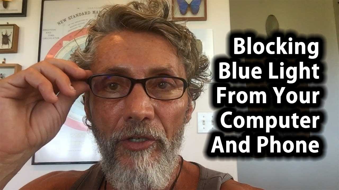 Blocking Blue Light From Your Computer And Phone | Tip Of The Day | Dr. Robert Cassar