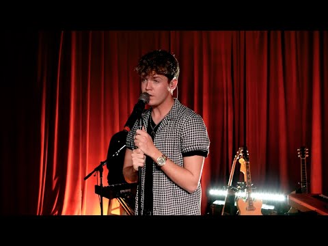 Jamie Miller - Here's Your Perfect (Live Performance)
