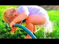 Cutest Baby Play With Water Melts Your Heart - JustSmile