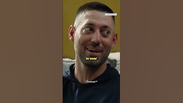 Clint Dempsey was NOT wearing those Total 90s 😭