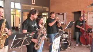 Video thumbnail of "Brassas Band - Jojo Calypso"