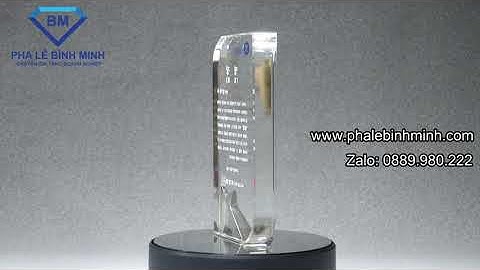 Cúp vinh danh chất liệu pha lê cao cấp