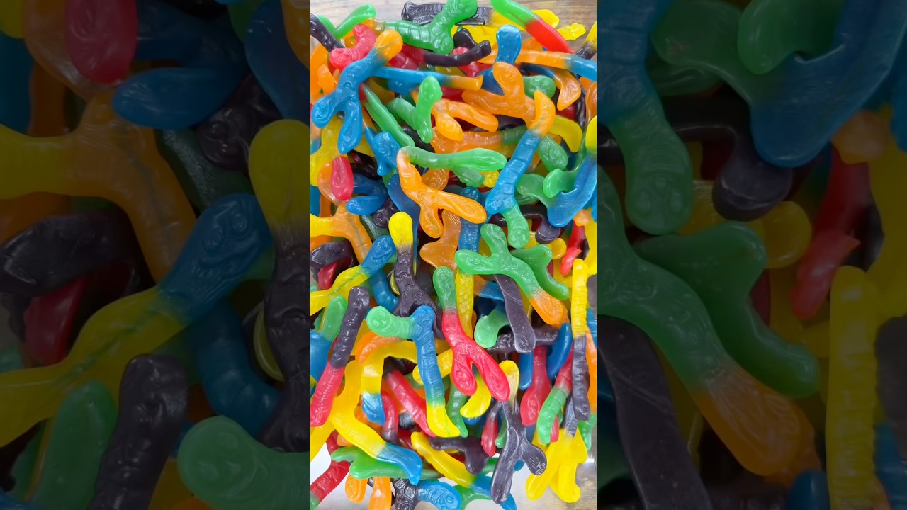 👽🪱Let&rsquo;s get to SCOOPIN! Which was the best?!🪱👽 #shorts