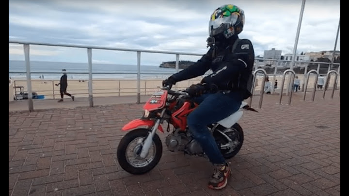 Street legal minibikes ride to Bondi Beach