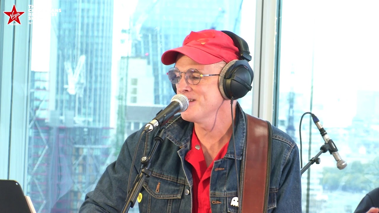 Travis - Love Is All Around (Live on The Chris Evans Breakfast Show with Sky)