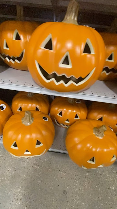 BEST PUMKINS for HALLOWEEN “ AT HOME” for 2025! #halloween #decoration #spooky  #shorts #athome