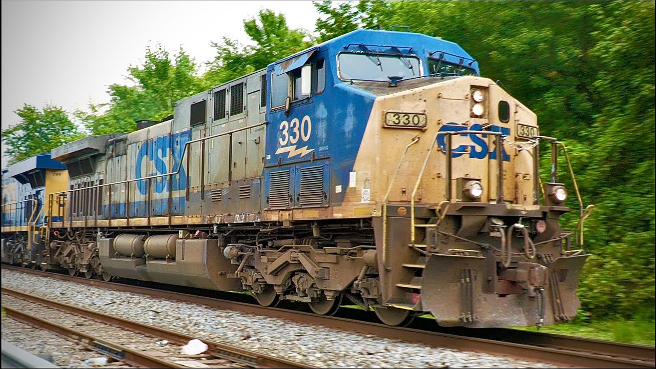 CSXT330 CSX YN2 (GE AC4400CW) Heritage Unit - YouTube