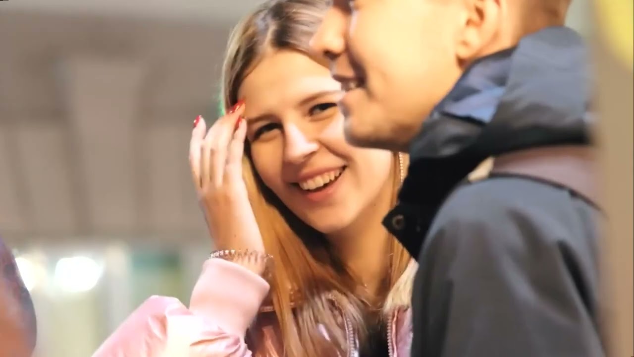 Candid Stunning Girls