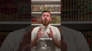 Qëndro Larg Mëkatit.