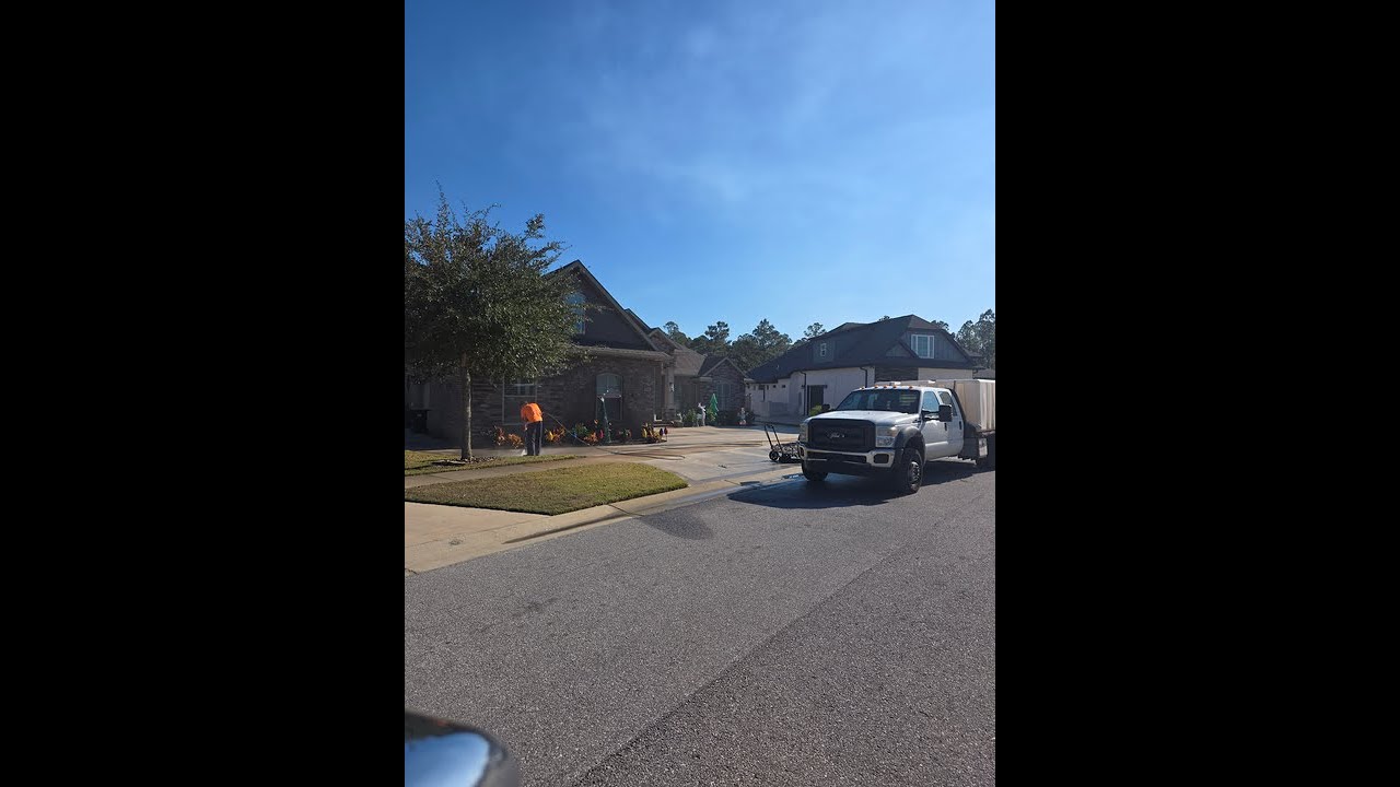 Driveway Surface Cleaning And Maintenance Services in Pensacola FL