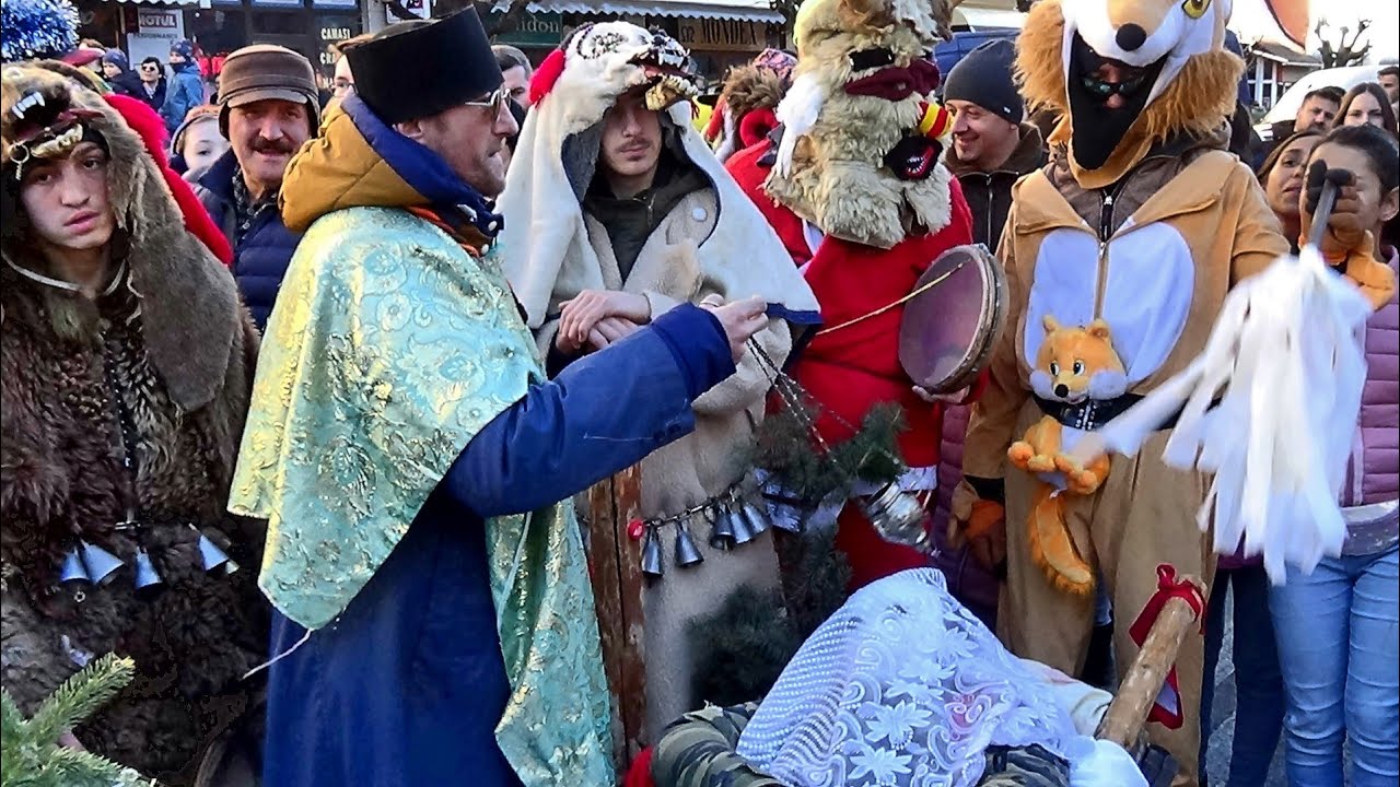 BANDA MORTULUI - Tradiții de Anul Nou (2 ianuarie 2025 - Târgu Neamț, județul Neamț, România)