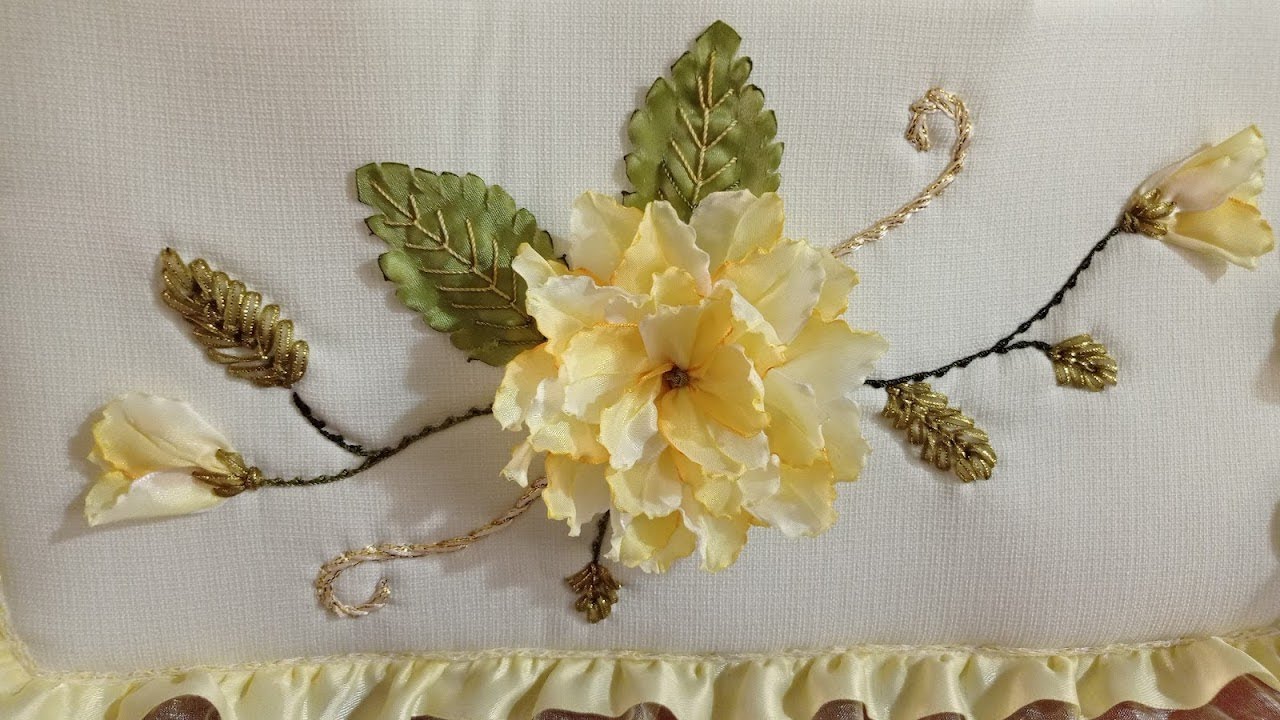 # 106 FLOR PEONIA DE LISTÓN (DISEÑO TARJETERO EMBROIDERY)