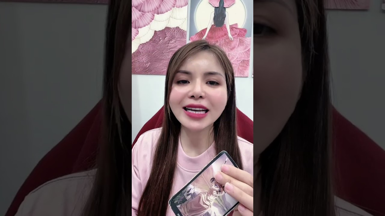 NGOÀI BẠN RA THÌ HỌ CÓ AI KHÁC NỮA KHÔNG?👩‍❤️‍💋‍👨