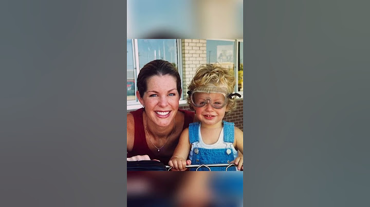 Throwback with my mom 😂❤️