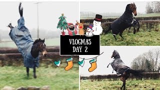 VLOGMAS 2 | Kes and Vic go on holiday.