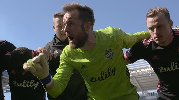 Stefan Frei helps Sounders to 4-2 win over Chicago Fire