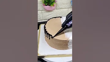 صوص الشيكولاته للصب على التورت 