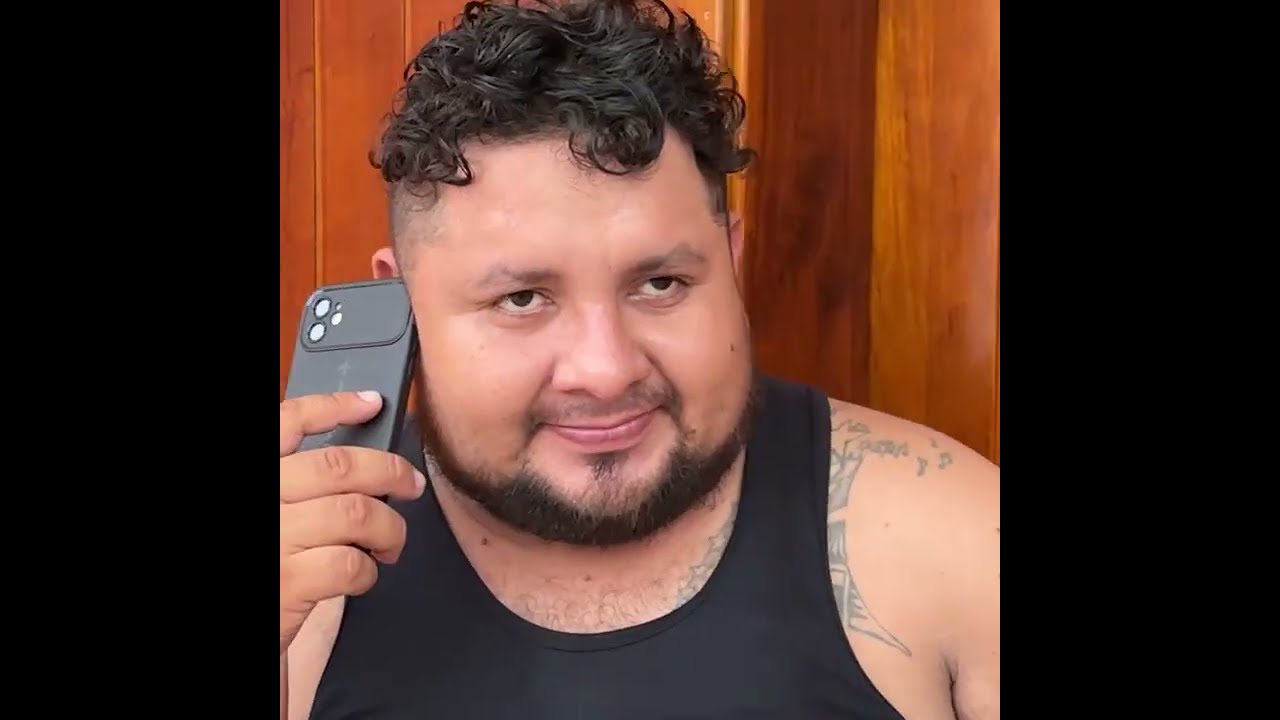 Tío loco y oportunista