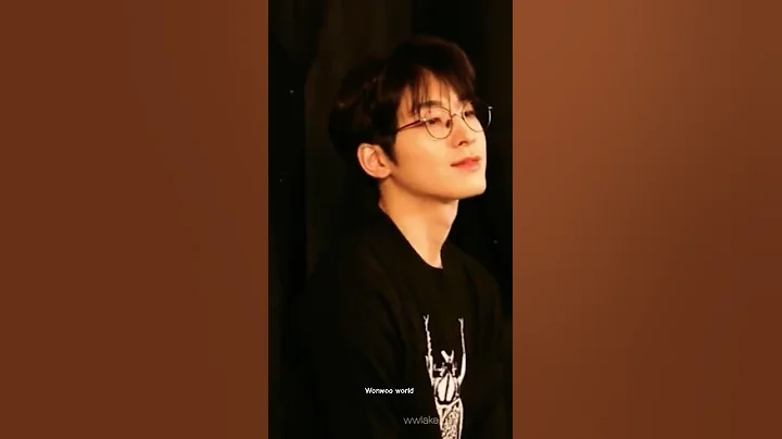 He looks so good with glasses 🖤 #jeonwonwoo #seventeen #wonwoo #carats #minwon #wonwooworld