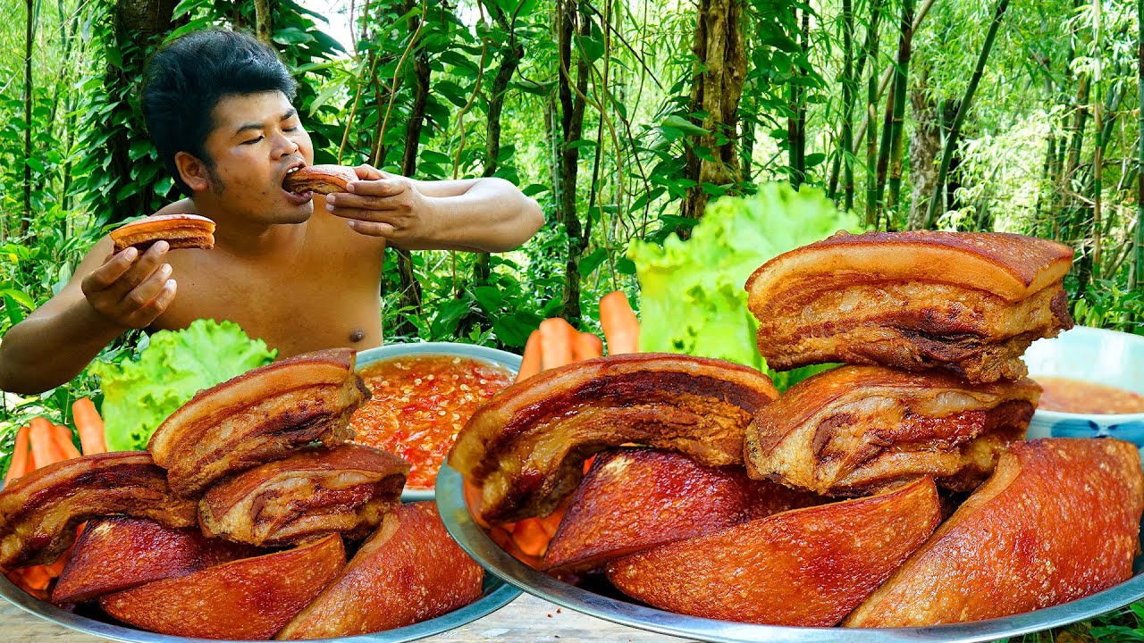 Survival Cooking Skill Deep Fried Crispy Lechon Pork Jowl With Spicy Sauce Eating So Delicious