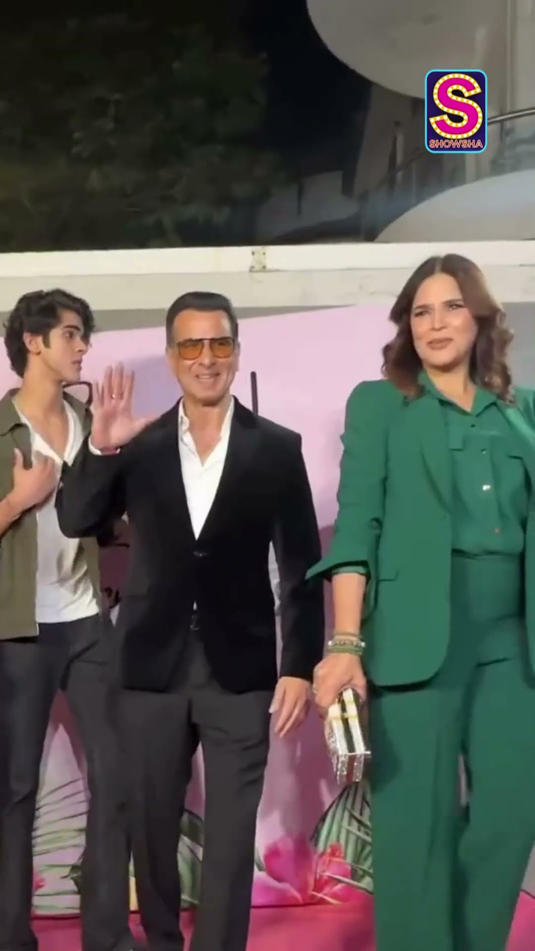Who’s The Tallest? Looks Like Good Genes Runs In Ronit Roy’s Family | N18S | #trendingshorts
