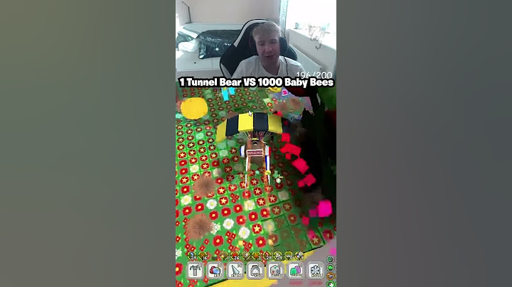 1 Tunnel Bear vs 1000 Baby Bees... Who Would Win? (Bee Swarm Simulator) #roblox